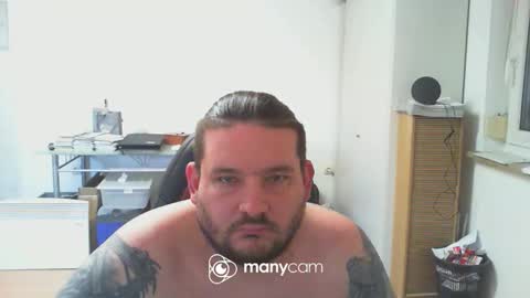 Snapshot of deinspielzeug87 chatting on 03/06/26, 02:24 deinspielzeug87 online show from 03/06/26, 02:24