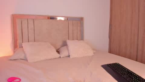 Ricarda online show from 06/07/26, 01:26