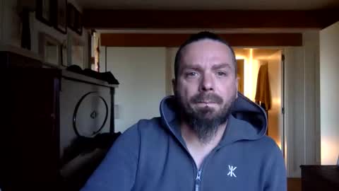 Snapshot of deivitzzz chatting on 03/15/26, 07:58 Hermes online show from 03/15/26, 07:58