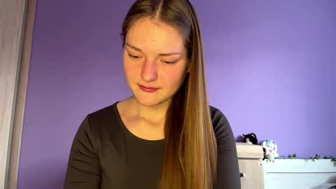 Mila online show from 02/27/26, 06:24