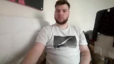 Snapshot of dekumate chatting on 01/29/25, 10:05 dekumate online show from 01/29/25, 10:05