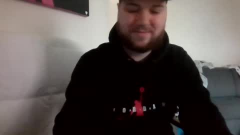 Snapshot of dekumate chatting on 02/13/25, 08:59 dekumate online show from 02/13/25, 08:59