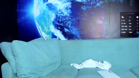 Delessandro online show from 01/28/25, 02:32