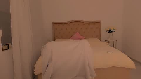 deliadelicious online show from 12/16/24, 10:40