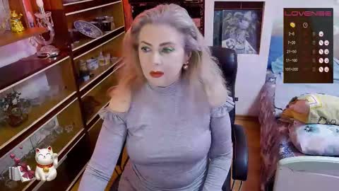 Snapshot of delicecat chatting on 11/11/25, 12:10 Delicacat online show from 11/11/25, 12:10