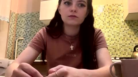 Snapshot of deliciastombaugh chatting on 04/01/26, 01:28 Kiki online show from 04/01/26, 01:28