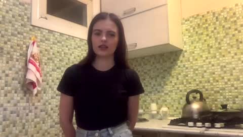 Snapshot of deliciastombaugh chatting on 04/03/26, 05:11 Kiki online show from 04/03/26, 05:11