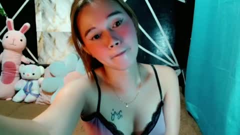 delicious_cum_girlxx online show from 06/17/26, 02:58