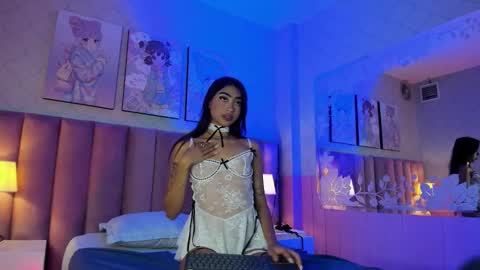 Snapshot of delicious_girl4u_ chatting on 11/25/25, 05:18 Natalia online show from 11/25/25, 05:18