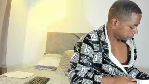 Snapshot of deliciouscocoa chatting on 02/22/26, 10:47 Jean paul and Salome online show from 02/22/26, 10:47