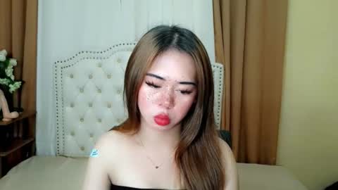 Sophie online show from 04/16/26, 07:09