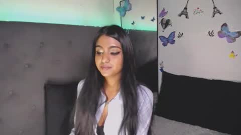 Delilah Blaze online show from 10/31/25, 05:19