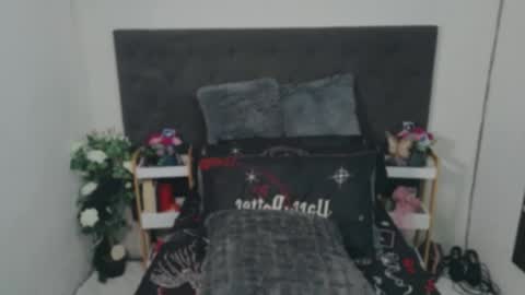 Delilah Blaze online show from 06/17/26, 08:32
