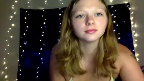 Snapshot of delilalove3412 chatting on 05/11/26, 10:40 DelilaLove3412 online show from 05/11/26, 10:40