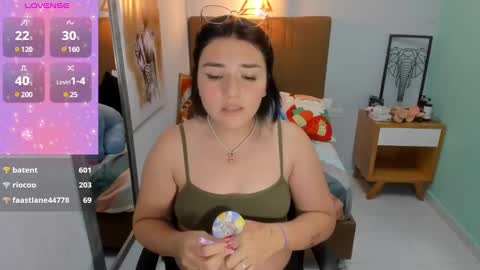 Snapshot of delilaquinn chatting on 12/27/24, 04:47 delilaquinn online show from 12/27/24, 04:47