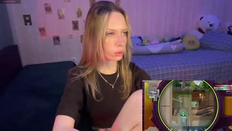 Della online show from 05/03/26, 04:24