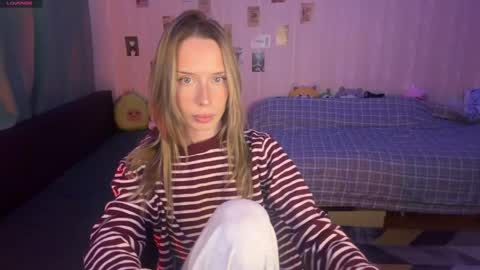 Della online show from 05/12/26, 03:20