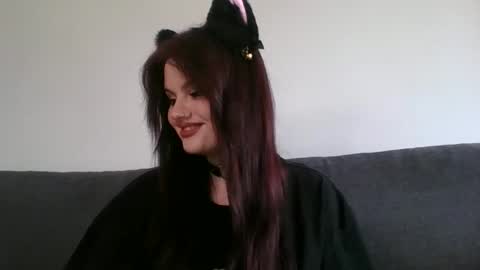 dellacrush_ online show from 02/09/25, 12:30