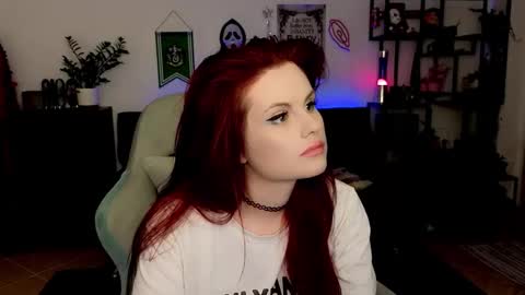 Snapshot of dellacrush_ chatting on 02/22/26, 06:06 dellacrush_ online show from 02/22/26, 06:06