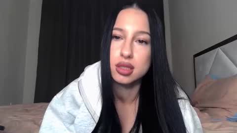 delly_love online show from 10/05/25, 12:09