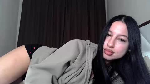 delly_love online show from 10/14/25, 07:25