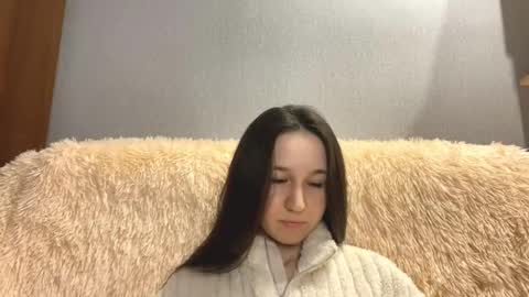 Snapshot of deloisketchen chatting on 03/11/26, 03:23 Sarah online show from 03/11/26, 03:23