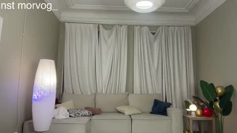 Delora online show from 11/18/25, 11:48