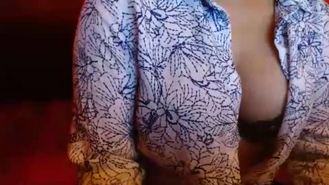 Delphine online show from 02/02/25, 09:45