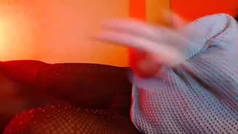 Delphine online show from 02/12/25, 09:11