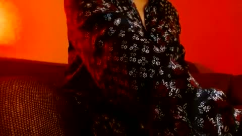 Delphine online show from 10/30/25, 09:15