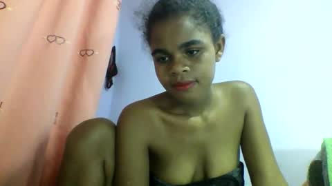 delphine online show from 03/28/26, 04:12