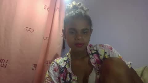 delphine online show from 04/16/26, 04:13