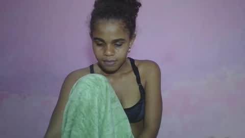 delphine online show from 04/29/26, 05:41