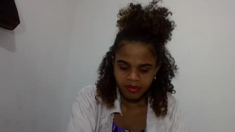delphine online show from 06/18/26, 01:15