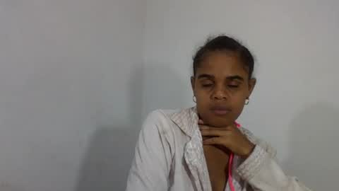 delphine online show from 06/20/26, 05:38