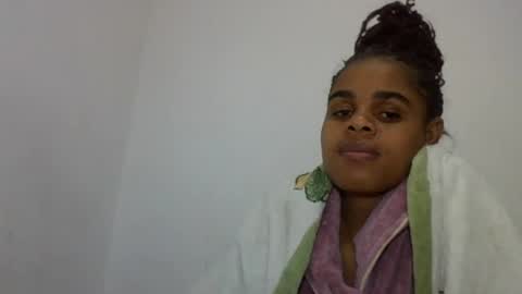 delphine online show from 06/26/26, 04:11