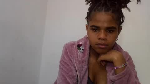 delphine online show from 06/27/26, 05:34