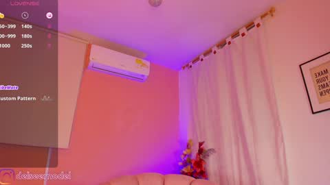 Snapshot of delsee_ chatting on 01/18/25, 02:33 Delsee online show from 01/18/25, 02:33