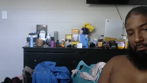 Snapshot of delta7012 chatting on 01/17/25, 03:11 delta7012 online show from 01/17/25, 03:11