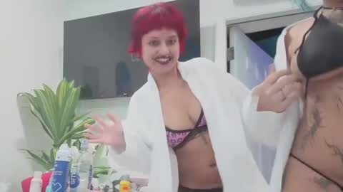 Snapshot of deluxxxeblu chatting on 02/15/26, 03:03 TankinBody online show from 02/15/26, 03:03