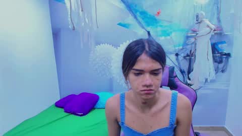 DEMI online show from 11/03/25, 01:34