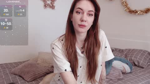 Snapshot of demiamour chatting on 01/06/25, 10:13 Demi. not your babybabebb and other shit online show from 01/06/25, 10:13