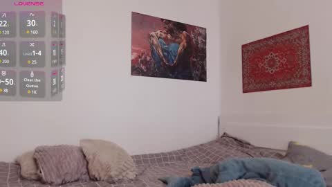 Snapshot of demiamour chatting on 02/24/25, 01:31 Demi. not your babybabebb and other shit online show from 02/24/25, 01:31