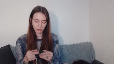 Snapshot of demiamour chatting on 10/30/25, 05:53 Demi. not your babybabebb and other shit online show from 10/30/25, 05:53