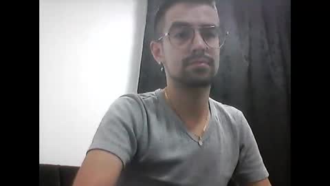 Snapshot of demian_val_4 chatting on 12/25/24, 01:42 demian_val_4 online show from 12/25/24, 01:42