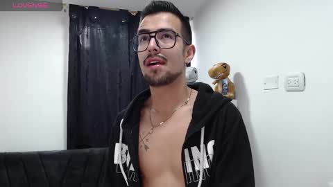 Snapshot of demian_val_4 chatting on 02/11/26, 12:10 demian_val_4 online show from 02/11/26, 12:10