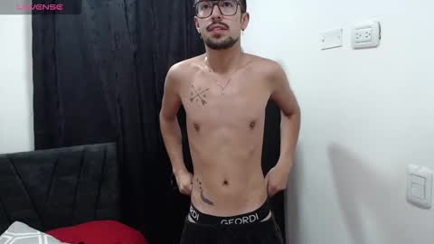 Snapshot of demian_val_4 chatting on 02/16/26, 12:01 demian_val_4 online show from 02/16/26, 12:01