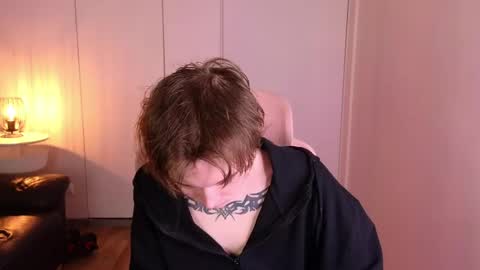 Snapshot of demianenglen chatting on 06/01/26, 10:22 demianenglen online show from 06/01/26, 10:22