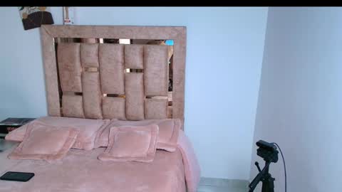 Demian and Salvatore online show from 11/23/25, 08:08