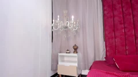   online show from 04/11/26, 05:34